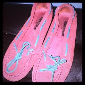 Coral Minnetonka Moccasins